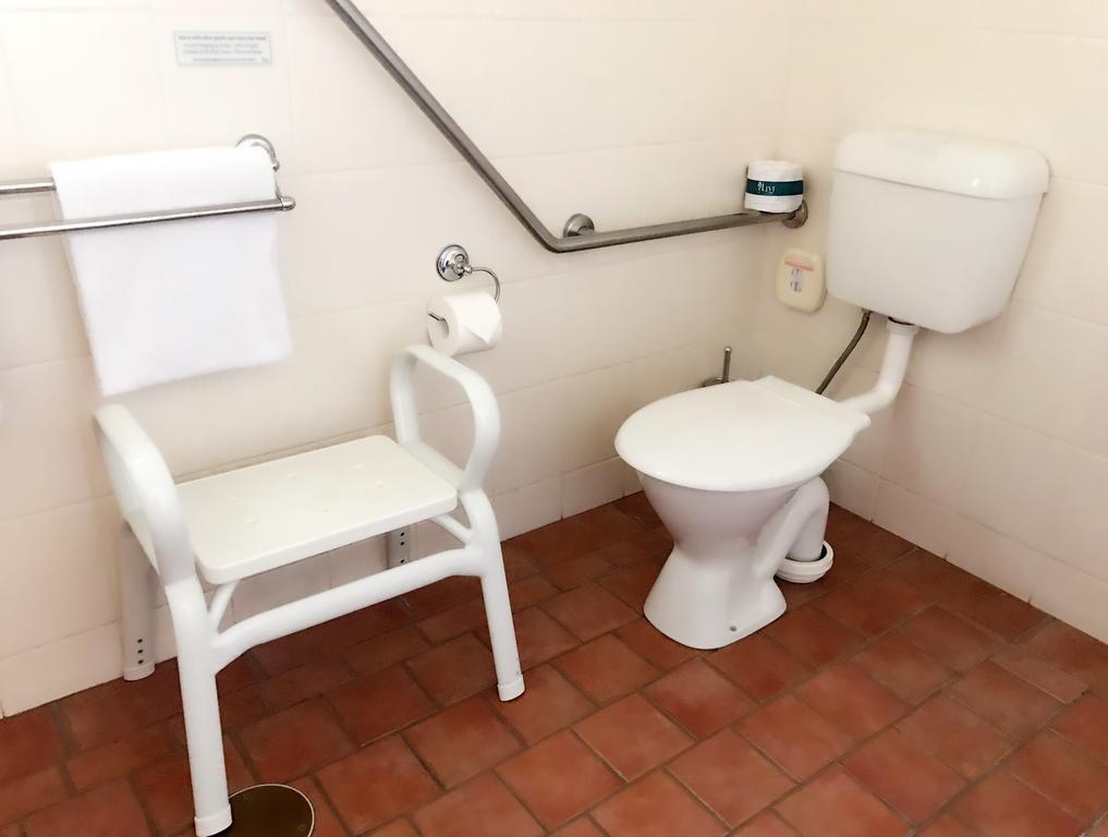 Starlight Motor Inn Рома Екстериор снимка